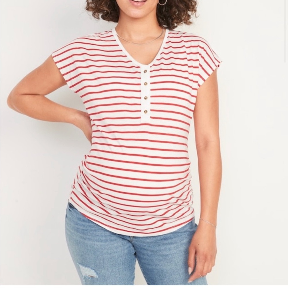 Old Navy maternity t shirt